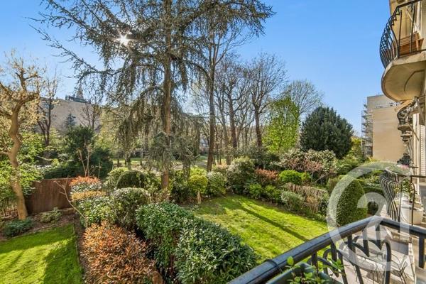 Appartement F5 à vendre  5 pièces - 125 m 2   PARIS  - 75017