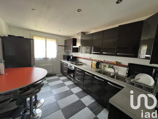 Maison à vendre 7 pièces 130 m² Saint-Brice-sous-Forêt