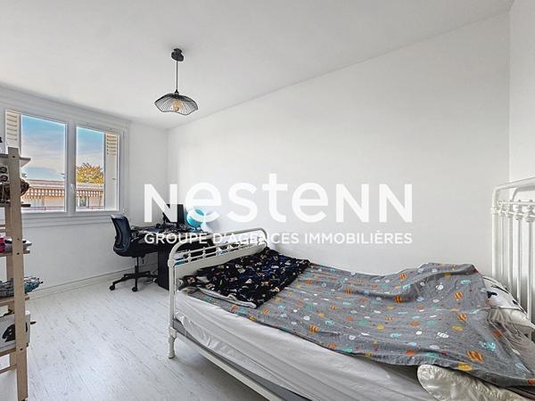 Appartement T3 meublé, traversant avec 2 chambres et balcon