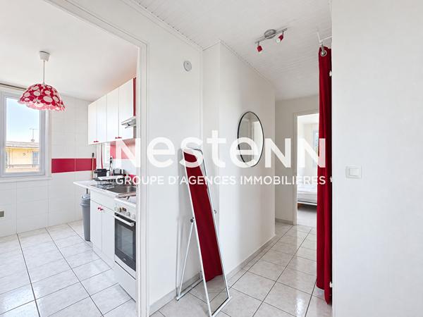 Appartement T3 meublé, traversant avec 2 chambres et balcon