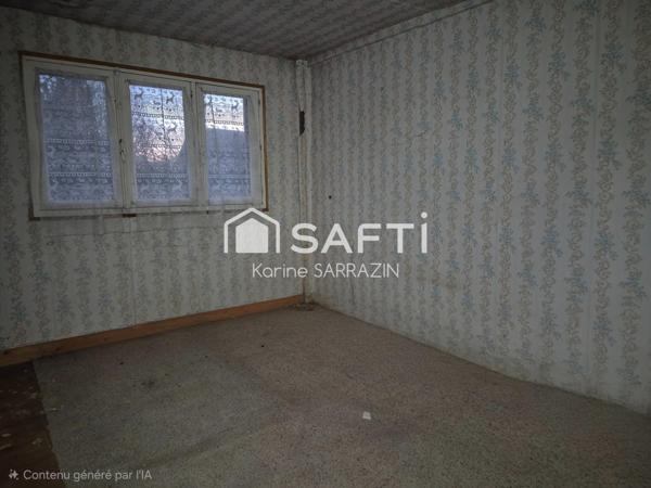 maison de plain pied à restaurer, en campagne, avec 3 hectares de terrain