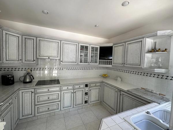 RARE SUR LE SECTEUR – Maison Ancienne Rénovée avec Studio Indépendant et Terrain constructible