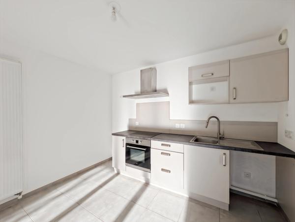 Dpt Haute Savoie (74), à vendre REIGNIER ESERY - Appartement T3 de 62 m2 avec un jardin au calme