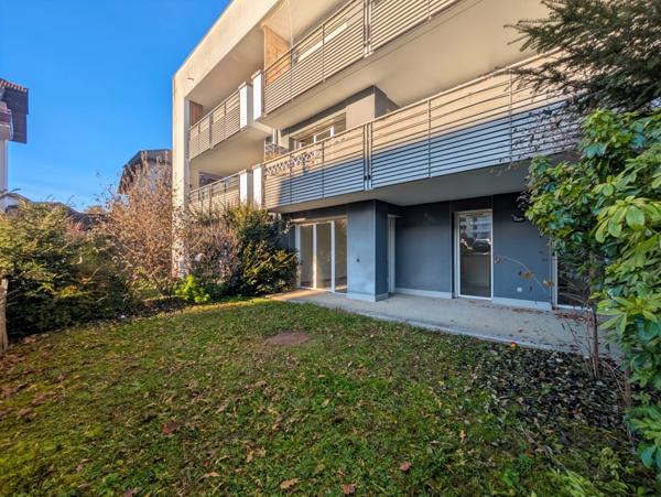 Dpt Haute Savoie (74), à vendre REIGNIER ESERY - Appartement T3 de 62 m2 avec un jardin au calme