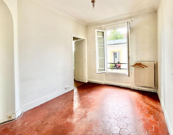 2 pièces 35 m2 Paris 20