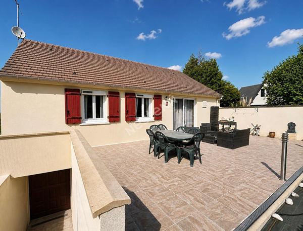Maison traditionnelle 4 pièces à vendre à Viarmes - 369 000 €