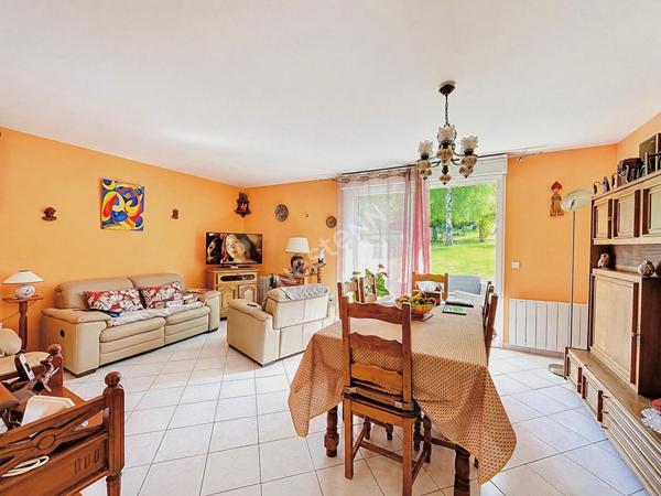 Maison traditionnelle 4 pièces à vendre à Viarmes - 369 000 €