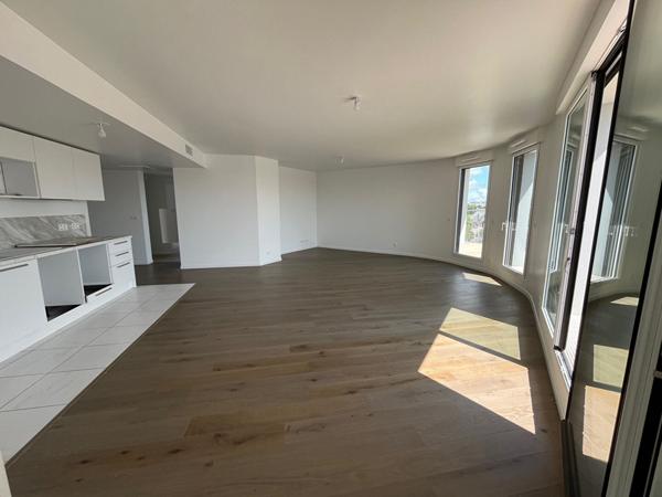 Appartement T5 dernier étage avec terrasse de 71m² centre ville ANGERS DISPONIBLE DE SUITE