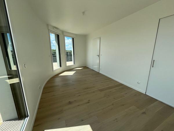 Appartement T5 dernier étage avec terrasse de 71m² centre ville ANGERS DISPONIBLE DE SUITE