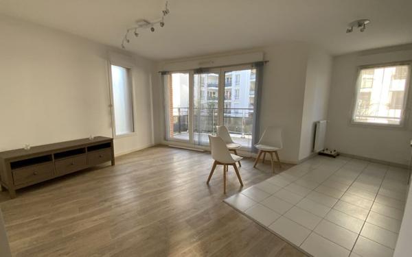Appartement à louer    3 pièces • 59,32 m2 Romainville