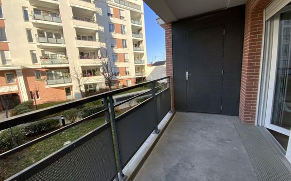 Appartement à louer    3 pièces • 59,32 m2 Romainville