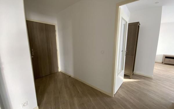 Appartement à louer    3 pièces • 59,32 m2 Romainville