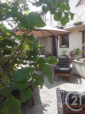 Maison à vendre  1 pièce - 328 m2 BU - 28