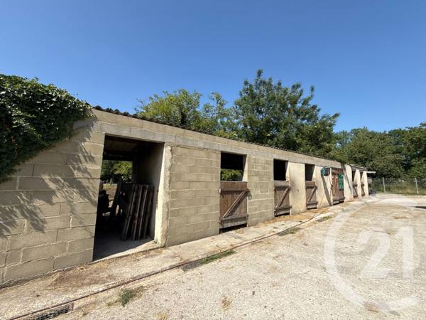 Maison à vendre  1 pièce - 328 m2 BU - 28