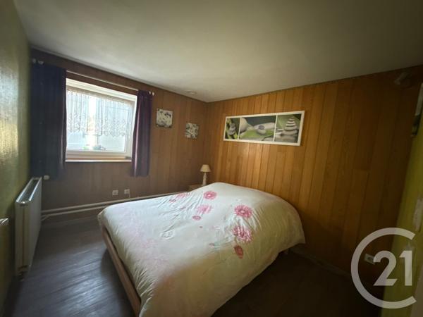 Maison à vendre  1 pièce - 328 m2 BU - 28