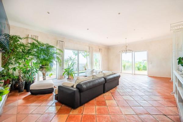 Vue mer incroyable sur tout le Golfe de Saint Tropez : Villa Sainte Maxime 8 pièce(s) 288 m2