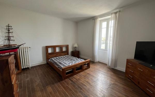 Maison à vendre    7 pièces •  Roumazières-Loubert