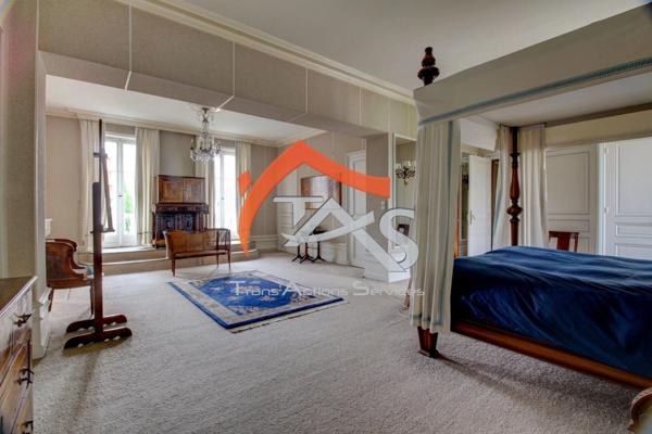 Vente Propriété 10 pièces 373 m2 à Lorette