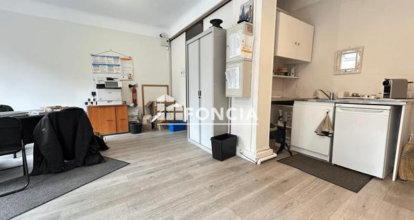 Location Local commercial 2 pièces 29 m² - Clamart 92140