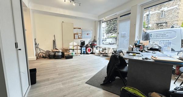 Location Local commercial 2 pièces 29 m² - Clamart 92140