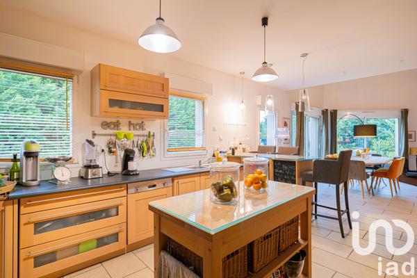 Maison à vendre 7 pièces 190 m² Guécélard