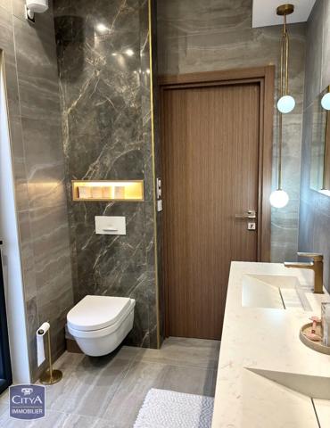 Maison à vendre 6 pièces 220m² Saint-Cyr-sur-Loire (37540)