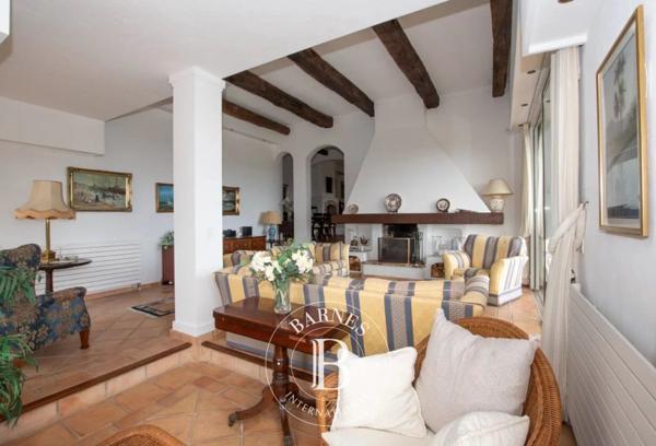 Mandelieu-la-Napoule, Villa 5 Chambres -  218 m² à vendre