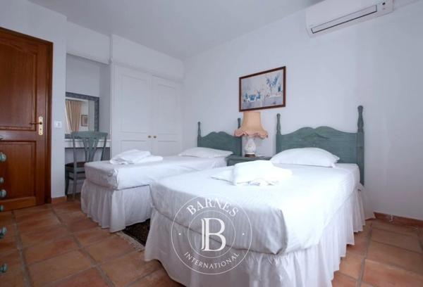 Mandelieu-la-Napoule, Villa 5 Chambres -  218 m² à vendre