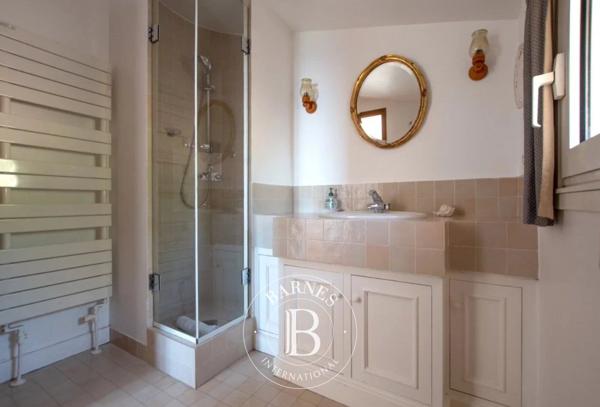 Mandelieu-la-Napoule, Villa 5 Chambres -  218 m² à vendre