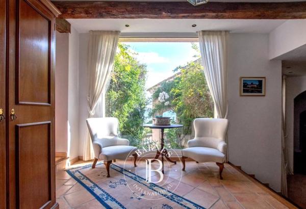 Mandelieu-la-Napoule, Villa 5 Chambres -  218 m² à vendre