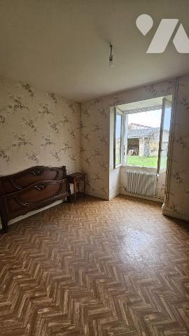 A vendre à VALENCE-EN-POITOU (86700), Maison d'habitation de 96m² au sein d'un terrain de 2793m²