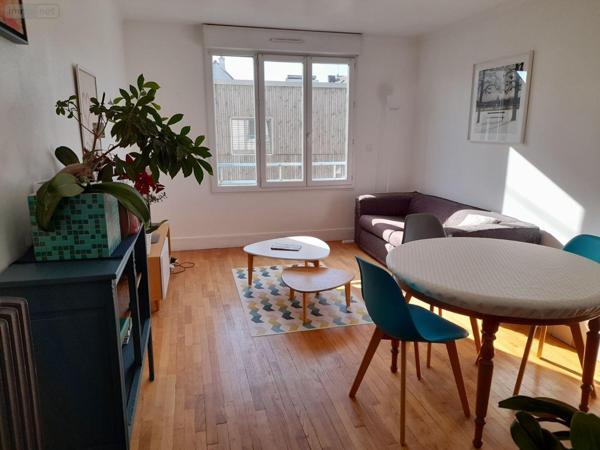 Appartement rénové à louer à Rennes en Ille-et-Vilaine (35000), ref : 010/2004   
Sainte-Thérèse