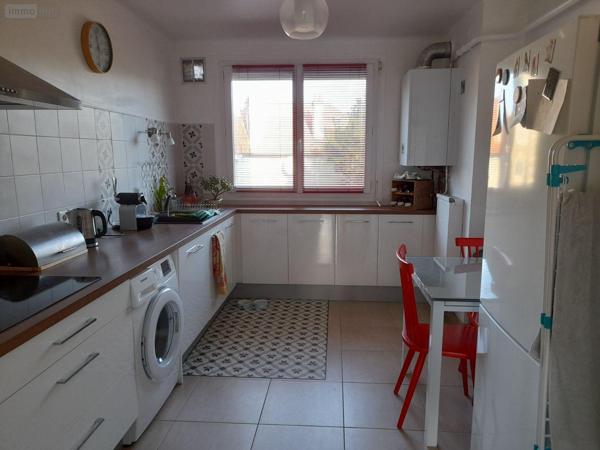 Appartement rénové à louer à Rennes en Ille-et-Vilaine (35000), ref : 010/2004   
Sainte-Thérèse