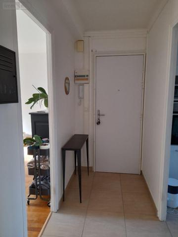 Appartement rénové à louer à Rennes en Ille-et-Vilaine (35000), ref : 010/2004   
Sainte-Thérèse