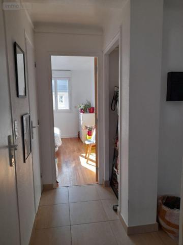 Appartement rénové à louer à Rennes en Ille-et-Vilaine (35000), ref : 010/2004   
Sainte-Thérèse