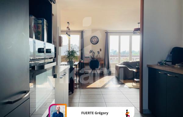 Appartement T3 de 70 m2 avec balcon, vue dégagée et parc privatif