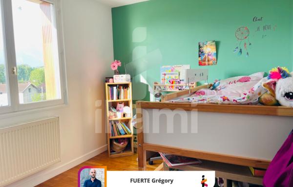 Appartement T3 de 70 m2 avec balcon, vue dégagée et parc privatif