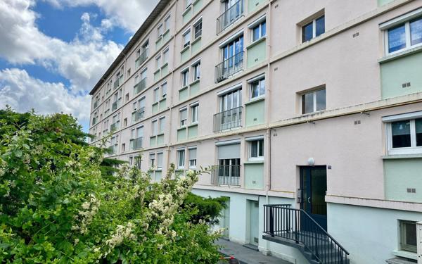 Appartement à vendre    4 pièces • 80,70 m2 Limoges