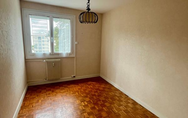 Appartement à vendre    4 pièces • 80,70 m2 Limoges