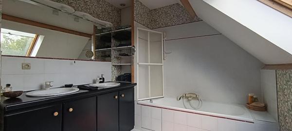 Maison  6 pièces 111 m2