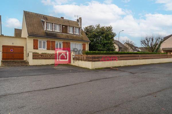 Maison Indépendante avec beau terrain  - 4 chambres (2 en rdc)-106m²