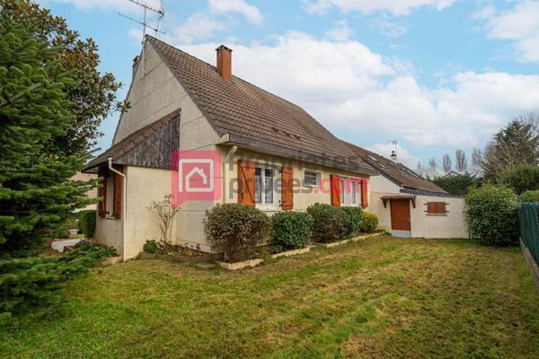 Maison Indépendante avec beau terrain  - 4 chambres (2 en rdc)-106m²