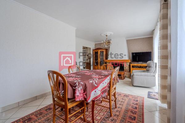 Maison Indépendante avec beau terrain  - 4 chambres (2 en rdc)-106m²