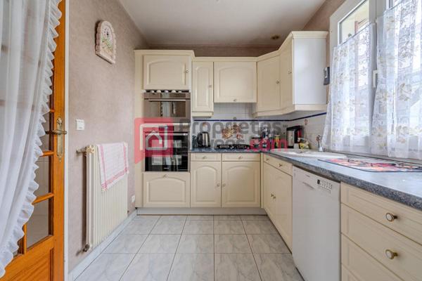 Maison Indépendante avec beau terrain  - 4 chambres (2 en rdc)-106m²