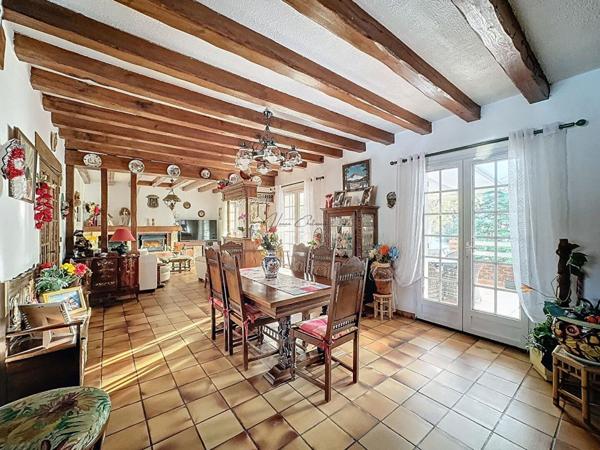 Coup de coeur assuré : volumes, cachet et appartement indépendant à Marcoussis