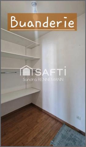 Duplex calme et lumineux avec jardin et parking.