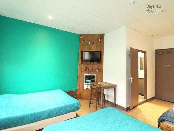 Fonds De Commerce à MONISTROL-SUR-LOIRE, 43120 - 17 pièces 875m²