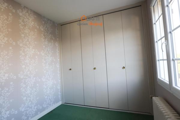 Maison 4 chambres avec un garage / atelier de 90m2