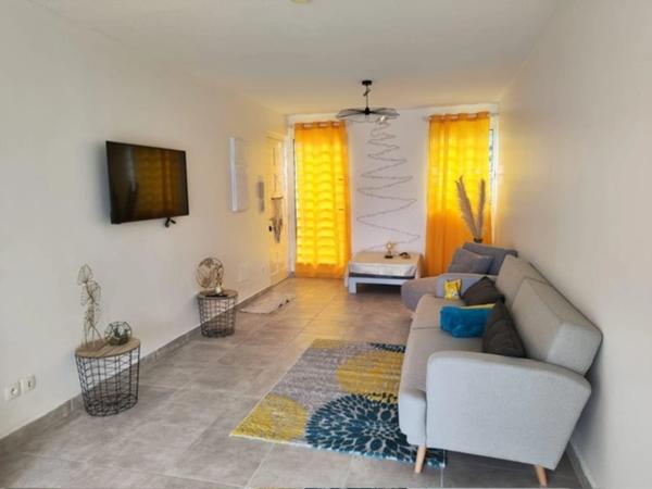 Appartement à louer 3 pièces LES TROIS ILETS (972)