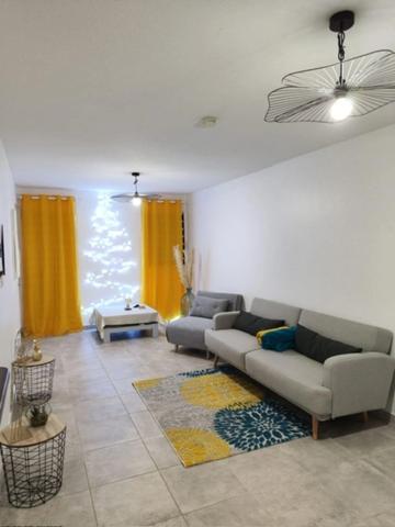 Appartement à louer 3 pièces LES TROIS ILETS (972)